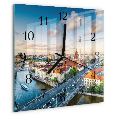 Orologio quadrato fiume cittadino